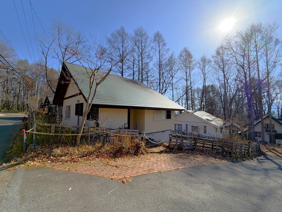 八ヶ岳で別荘を探すなら セラヴィリゾート泉郷