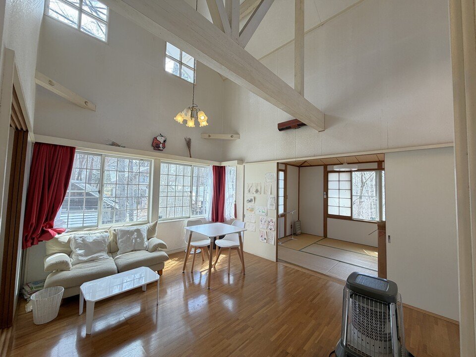 八ヶ岳で別荘を探すなら セラヴィリゾート泉郷