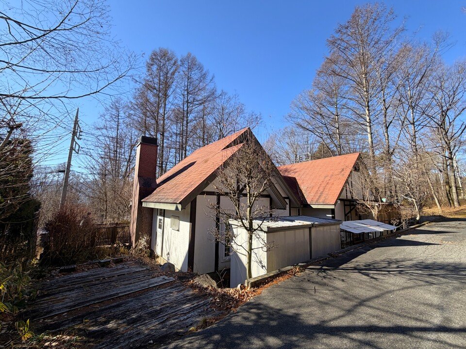 八ヶ岳で別荘を探すなら セラヴィリゾート泉郷