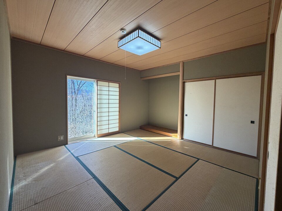 八ヶ岳で別荘を探すなら セラヴィリゾート泉郷