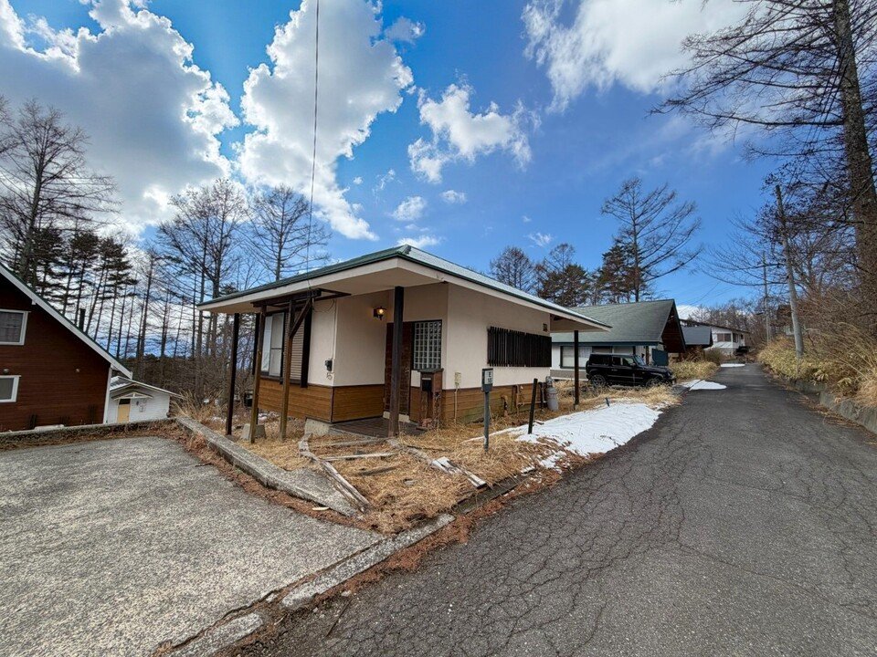 八ヶ岳で別荘を探すなら セラヴィリゾート泉郷