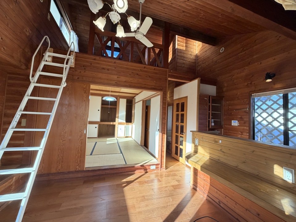 八ヶ岳で別荘を探すなら セラヴィリゾート泉郷