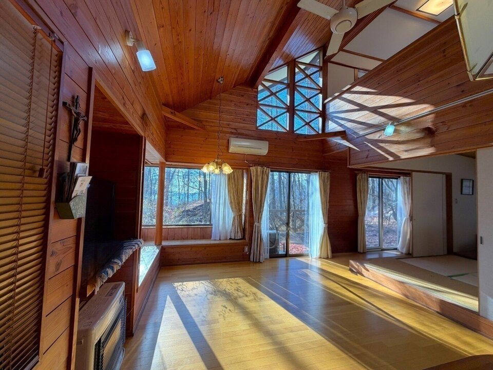 八ヶ岳で別荘を探すなら セラヴィリゾート泉郷